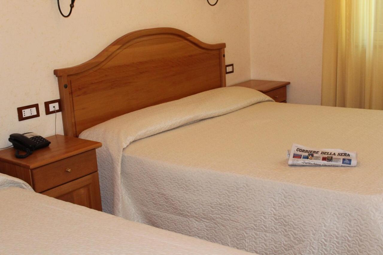 Hotel Ristorante L'Avvenire Джицерия Екстериор снимка