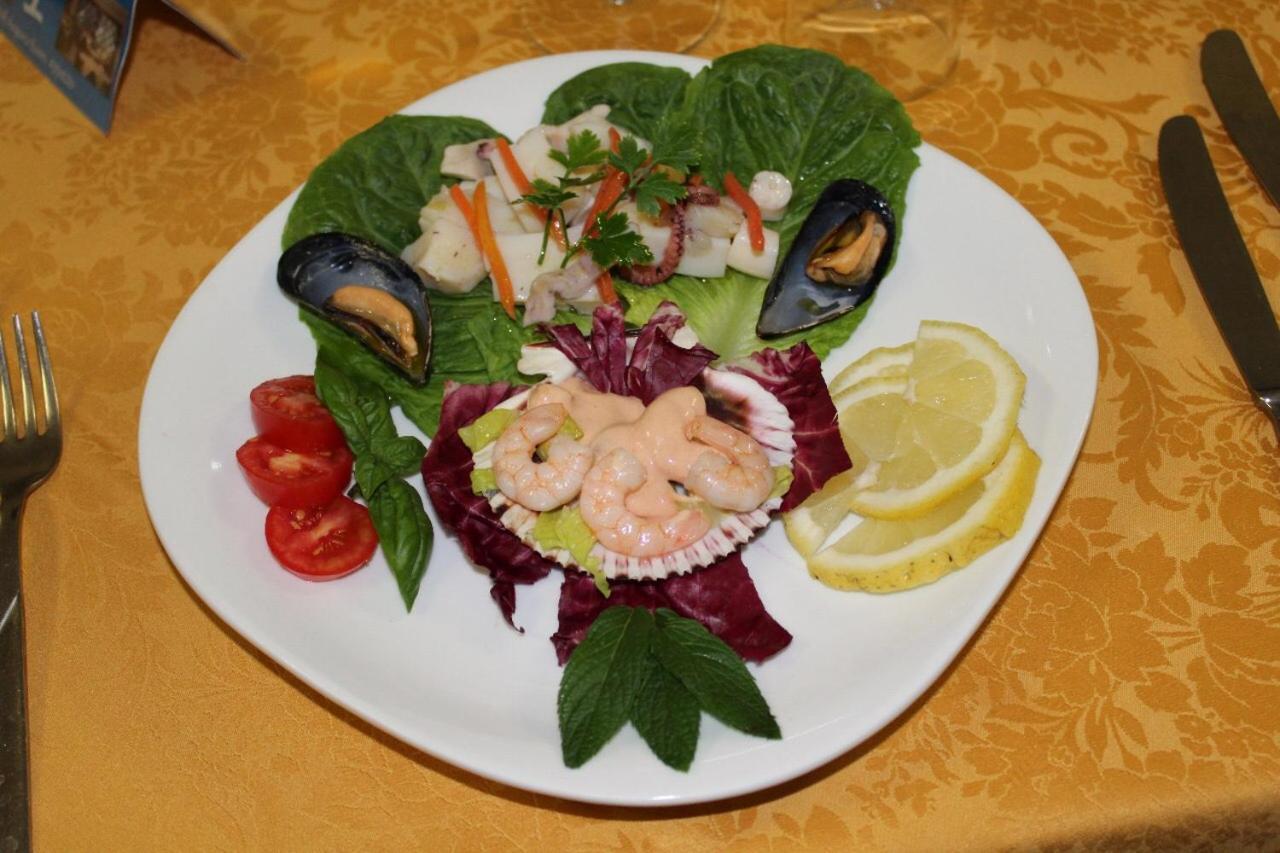 Hotel Ristorante L'Avvenire Джицерия Екстериор снимка