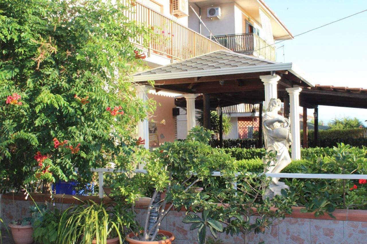Hotel Ristorante L'Avvenire Джицерия Екстериор снимка