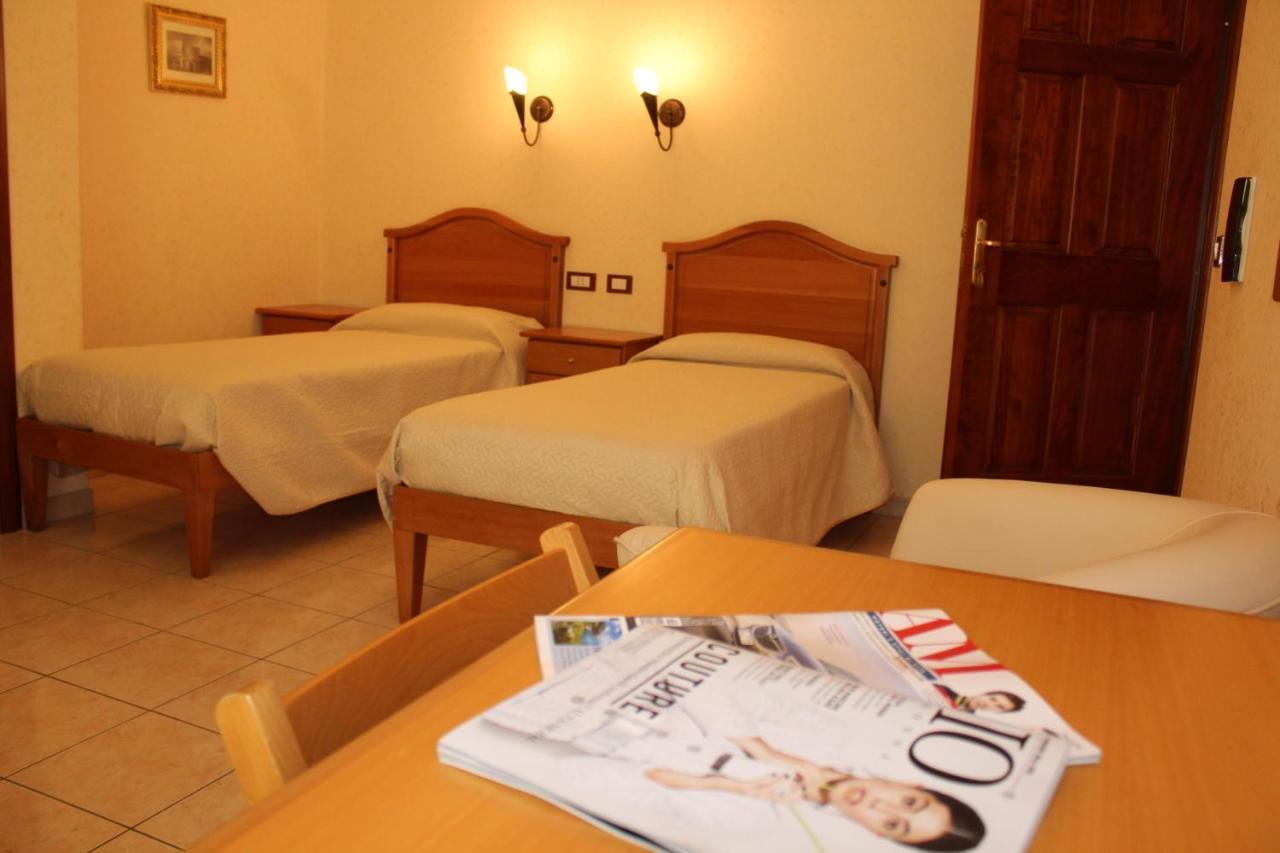 Hotel Ristorante L'Avvenire Джицерия Екстериор снимка